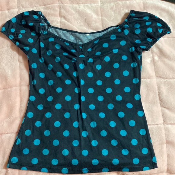 Blue polka dot shirt. Size small. - Picture 1 of 1